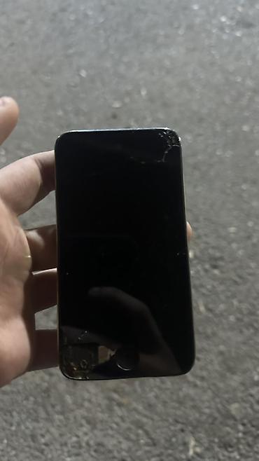 ipod classic 7: Apple iPod Touch (klassik parlaq metal arxa qapaqlı model) - Sensorlu — 2