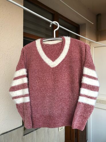 Свитеры: Женский свитер XS (EU 34), S (EU 36), M (EU 38), цвет - Розовый