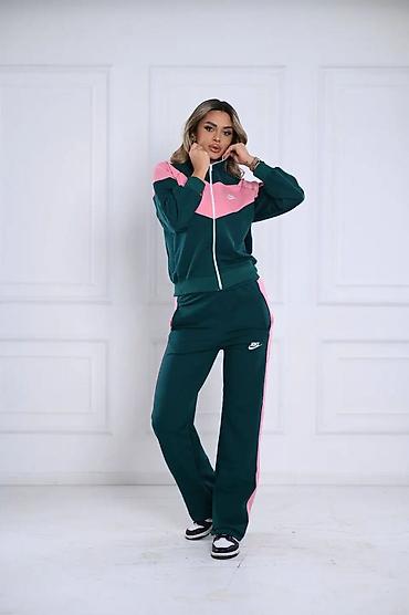 Gornji i donji deo: Ženski trenerka komplet – Nike - Dvodijelni set: gornji deo sa — 9