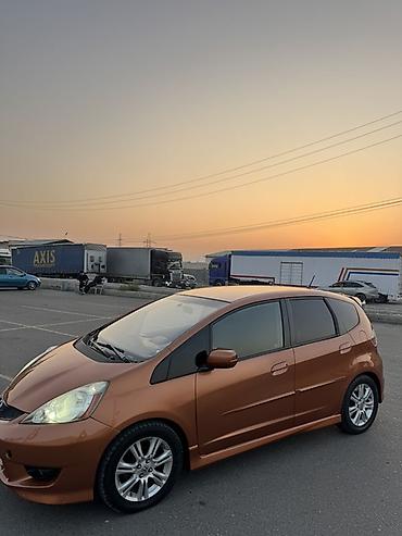 w210 55: Honda Fit: 2010 г., 1.5 л, Вариатор, Бензин, Хэтчбэк — 4