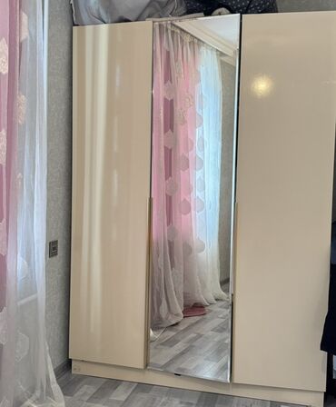 hamam ucun skaf: İşlənmiş, Açılan, 3 qapılı Düz dolab, Qarderob, paltar dolabı