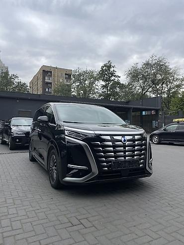 byd u8: BYD : 2023 г., 1.5 л, Автомат, Гибрид, Минивэн — 1