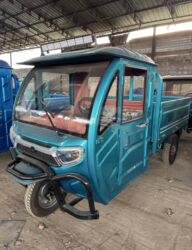 электро муравей кабина: Кумурска мотороллер Электро, 100 - 149 км, 1500 кг жана андан көп, Жаңы, Бөлүп төлөө менен