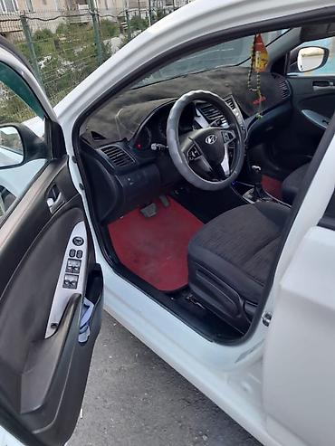 gac aion n60: Hyundai Solaris: 2015 г., 1.6 л, Автомат, Бензин, Седан — 4
