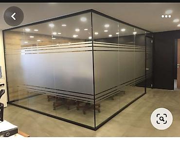 ofis mebel: Şəffaf arakəsmə, Açılan — 2