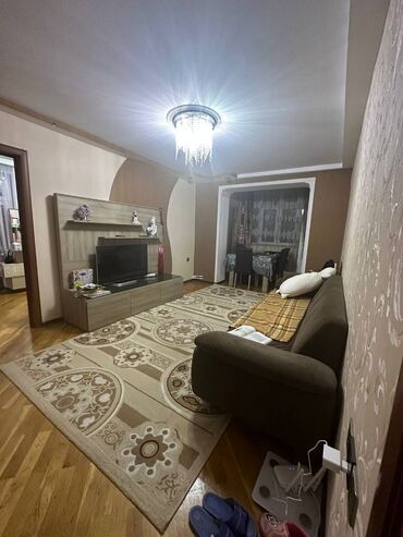 Uzunmüddətli kirayə mənzillər: Nərimanov metrosuyla 2 dəqiqə məsafədə Metroparkın yanında 5 mərtəbəli — 1