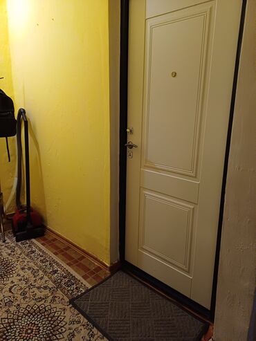 продаю квартиру балыкчы: 2 комнаты, 53 м², 105 серия, 2 этаж