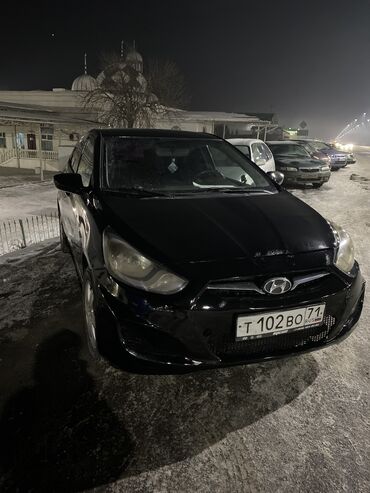 Hyundai: Hyundai Solaris: 2013 г., 1.6 л, Механика, Бензин, Седан