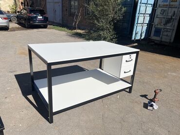 Другая мебель: Офисный мебель 
Стеллажи 
Столы
Стулья 
Полки всегда в наличии — 15