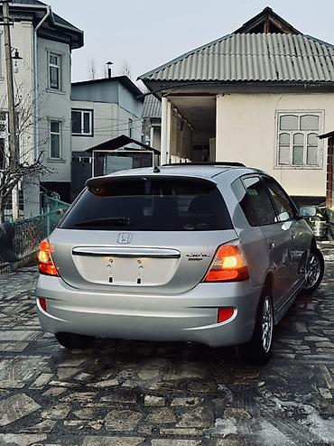 Honda: Honda Civic: 2003 г., 1.7 л, Механика, Бензин, Хэтчбэк at lalafo.kg — 8 Honda: Honda Civic: 2003 г., 1.7 л, Механика, Бензин, Хэтчбэк — 8