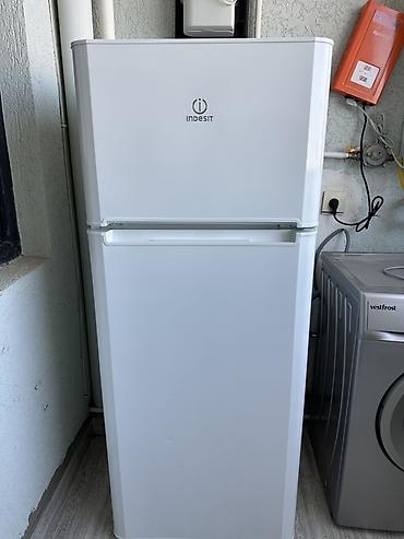 süd seperatoru: İşlənmiş 2 qapılı Indesit Soyuducu Satılır, rəng - Ağ — 1