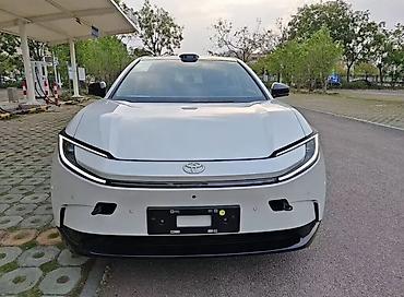 Продажа авто: Toyota bZ5: 2026 г., Электромобиль, Лифтбек — 2