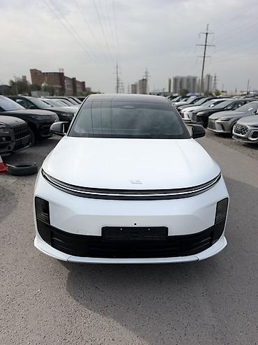 Lixiang: Lixiang L6: 2024 г., 1.5 л, Гибрид, Кроссовер — 5