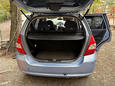 Haima: Honda Fit: 2005 г., 1.4 л, Кол менен иштөөчү, Бензин, Хетчбек — 5