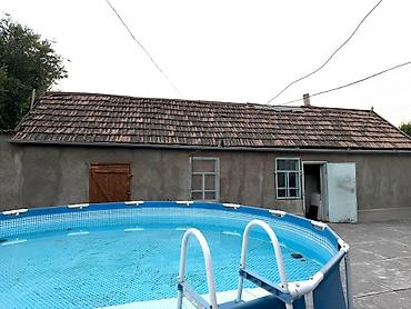 петровке: Продается дом на Центральной улице с участком 33 сотки и дворовыми — 3