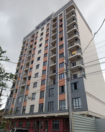 снять квартиру в заре: 3 бөлмө, 95 кв. м, Элитка, 8 кабат, ПСО (өзү оңдоп түзөтүп бүтүү үчүн)