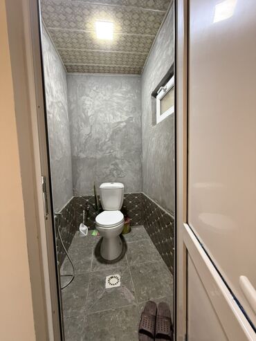 Həyət evləri və villaların satışı: Satılır: həyət evi - Qonaq Otağı,Mətbəx,Sanitar qovşaq,3 otaqdan — 9