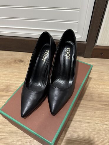 Туфли: Туфли, 36, TOOT, Б/у, цвет - Черный, Самовывоз, Платная доставка at lalafo.kg Туфли: Туфли, 36, TOOT, Б/у, цвет - Черный, Самовывоз, Платная доставка