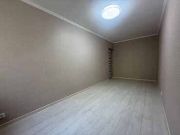 Продажа квартир: 2 комнаты, 42 м², Хрущевка, 1 этаж, Евроремонт