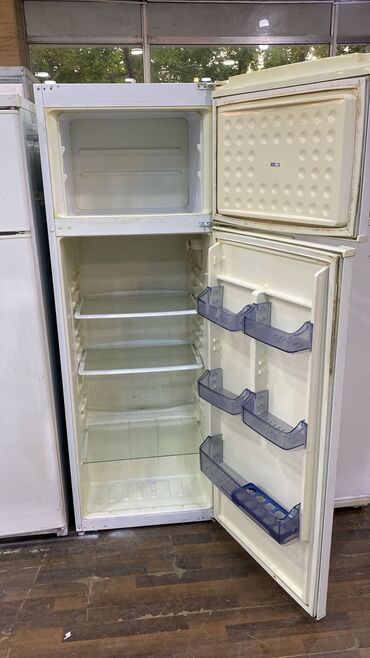 Мясорубки: Б/у 2 двери Atlant Холодильник Продажа