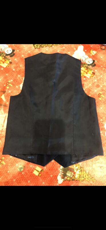 Dəstlər: Brend jiletkalar next ve bashqa brendler,3-4 yasha,10 azn — 12