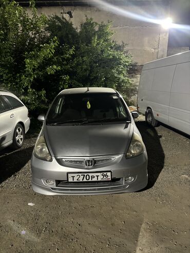 Honda: Honda Fit: 2002 г., 1.3 л, Вариатор, Бензин, Хэтчбэк