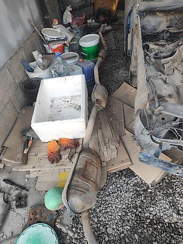 Другие автозапчасти: Продаю запчасти на 124 есть передние капот четыре колеса пятнадцатых — 8