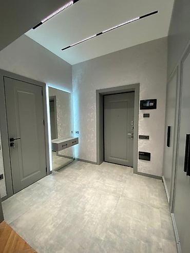 qurtulusda kiraye evler: Satılır 2 otaqlı yeni tikili 68 m², Elmlər Akademiyası m. Kateqoriya — 4