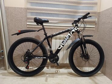 Şəhər velosipedləri: İşlənmiş Şəhər velosipedi Adidas, 26", sürətlərin sayı: 10, Ünvandan götürmə, Ödənişli çatdırılma