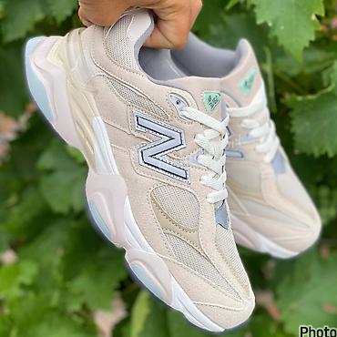 Patike: NB 9060
36-46 na lalafo.rs — 7 Patike: NB 9060
36-46 — 7