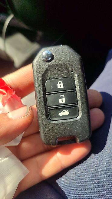 Аварийное вскрытие замков: ЧИП КЛЮЧИ Toyota crown Toyota camry, corolla,estima,ipsum,ist,wish — 11