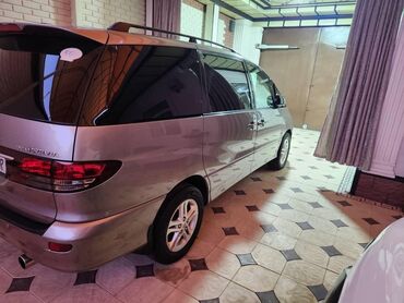 Toyota: Toyota Previa: 2003 г., 2 л, Механика, Дизель, Минивэн