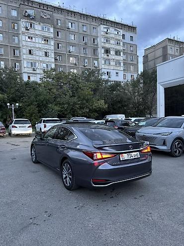 Lexus: Lexus ES: 2018 г., Гибрид, Седан — 5