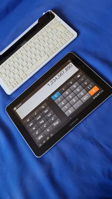 Tableti: Samsung Galaxy Tab A – 8.0 inča, beli + futrola sa tastaturomI jos — 66