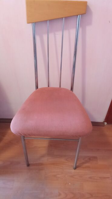 forma ideale barski sto: Dining chair, color - Pink, Used