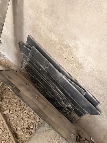 Digər avtomobil ehtiyat hissələri: LADA VAZ ehtiyat hissələri paketi Satılır: - Kardan valı (şlitsalı — 13