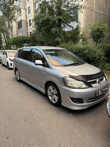 недорогой пикап бу: Toyota Ipsum: 2004 г., 2.4 л, Автомат, Бензин, Минивэн