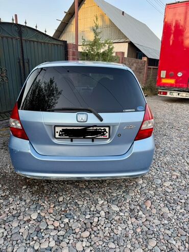 запчасти опель фронтера а: Honda Fit: 2002 г., 1.3 л, Вариатор, Бензин, Хэтчбэк