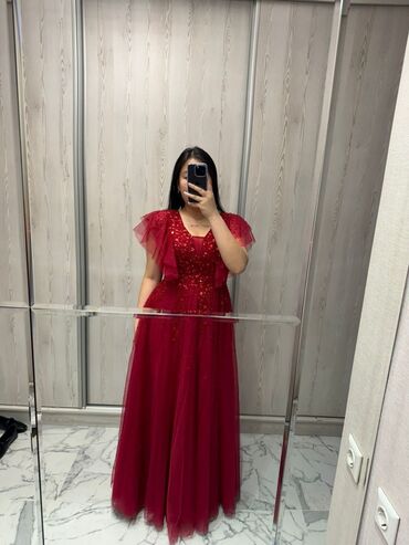 красный платье: Вечернее платье, Пышное, Длинная модель, С рукавами, L (EU 40)