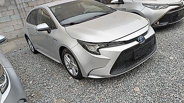 Toyota: Toyota Corolla: 2020 г., 1.8 л, Вариатор, Гибрид, Хэтчбэк — 1
