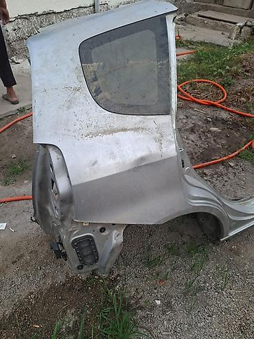 гольф 2 потолок: Стойка кузова Honda, Б/у, Оригинал — 1