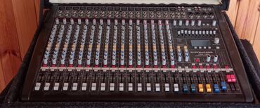 Звуковое оборудование: Dynacord CMS 1600-3 kompakt mikser - 16 mono mikrofon/instrument