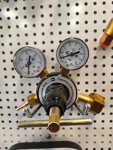 manometr satışı: Karbon qazı (CO₂) üçün təzyiq reduktoru – UR-6 modeli - İki — 1