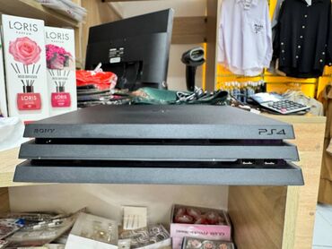 rol oyun: PlayStation 4 Pro mükemmel vəziyətdədir. Yaddaş 1TB dır. Versiyası ən