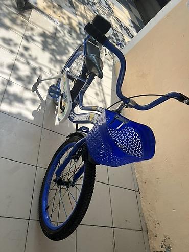 Uşaq dünyası: Uşaq velosipedi – CROSser, mavi rəng. Xüsusiyyətlər: - Təxminən 18–20 — 5