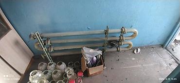 Кухонные принадлежности: Банки 1-2-3х литровые, шкаф 3 ярусный, обогреватель, кресло, палас — 2