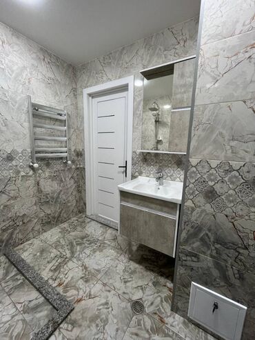 Yeni tikili: Yeni Günəşli Massiv D, 2 otaqlı, Yeni tikili, m. Xalqlar Dostluğu, 80 kv. m — 11