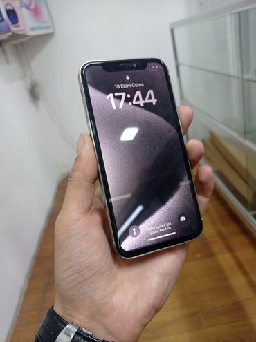 Apple iPhone: IPhone X, 64 GB, Gümüşü