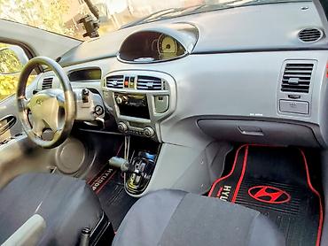 audi 6: Hyundai Matrix: 1.6 l | 2008 il Van/Minivan — 7