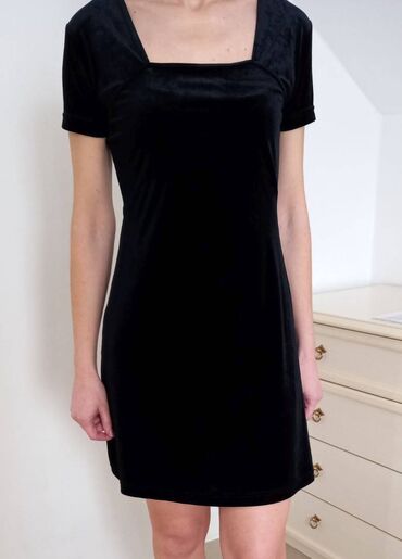 haljina pliš: H&M S (EU 36), bоја - Crna, Kratkih rukava